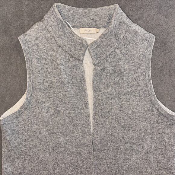 A.ida Gray Wool Sweater Cardigan Size Large Wool Blend Italy Pockets - Picture 2 of 10